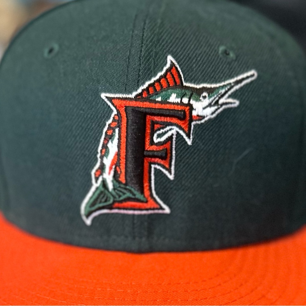 Miami Hurricanes and Marlins New Era 59FIFTY Fitted Hats - Picture 4 of 6